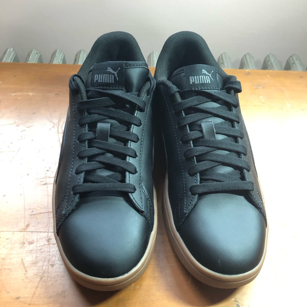 Puma Classic Smash V2 Low Black Leather Sneakers with Tan Sole